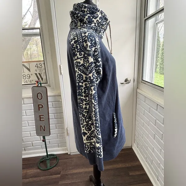 Burton Floral Funnel‎ Neck Sweatshirt medium winter snowboard ski layered - Image 4
