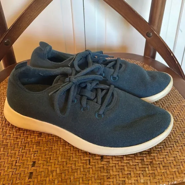 AllBirds navy blue wool running shoes size 8 - Image 10