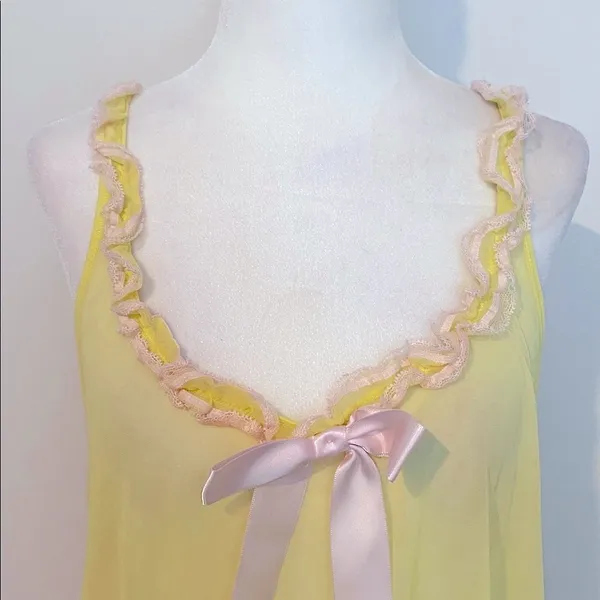 Victoria's Secret Yellow & pink Sheer Chemise & panty - Image 6