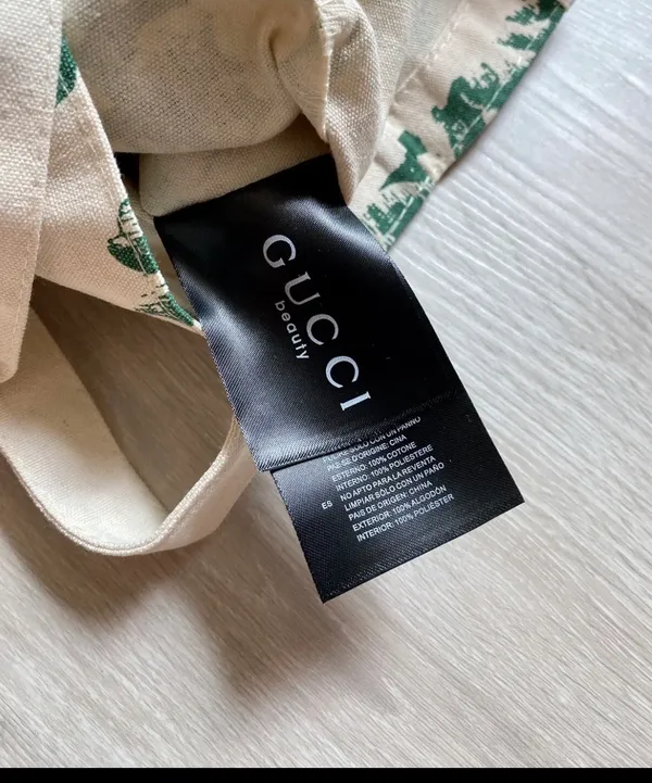 Gucci New Auth Beauty Gift Fabric Tote Bag Purse - Image 4