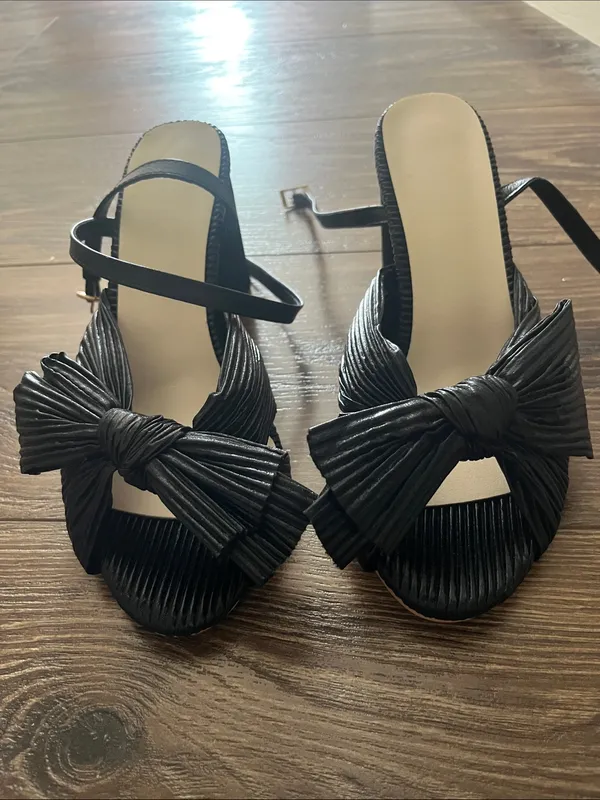 Elegant Black Bow Slingback Heels Size 7.5 - Image 2