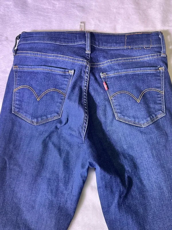 Levi's Dark Blue Women's Skinny Jeans - Image 4