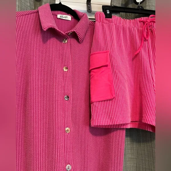 Pink Ribbed Button - Image 2