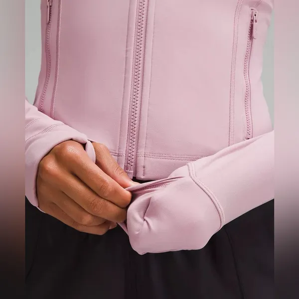 Lululemon Define Cropped Jacket NULU ROSE BLUSH SZ 6  Mint EUC - Image 2