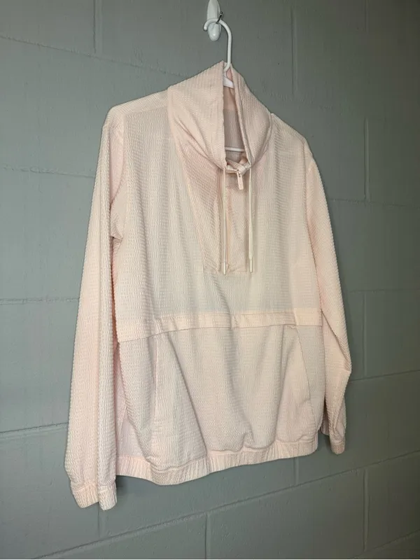 Lululemon Pack Light Pullover *Packable in Pink Mist Women’s Size 8 Activewear - Image 6