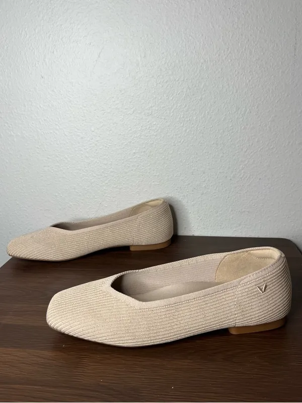 Vivaia Golden Almond Glitter Margot 2.0 Square Toe V Cut Flats Washable Size 41 - Image 3