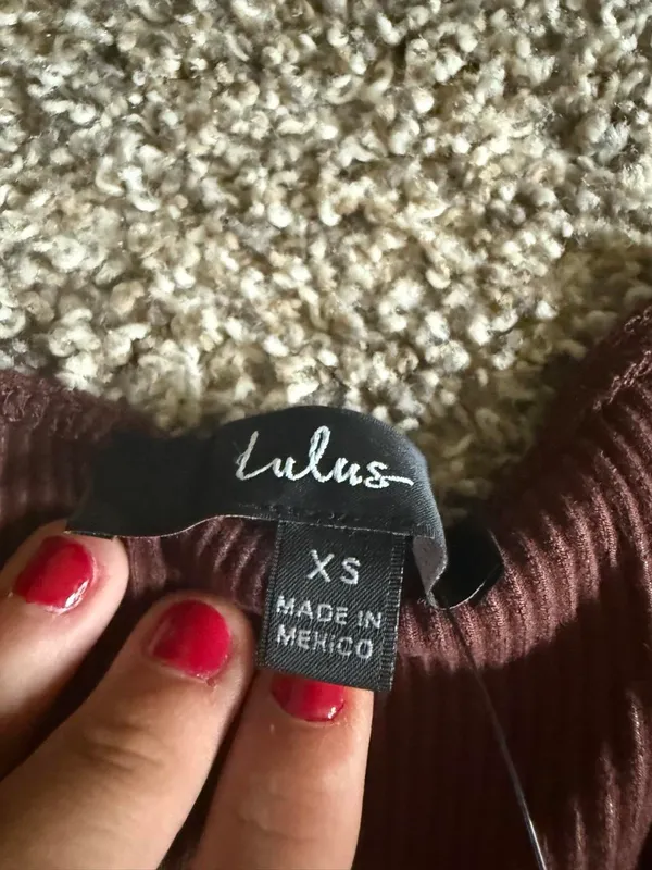 Lulus tank top size xs - Image 2