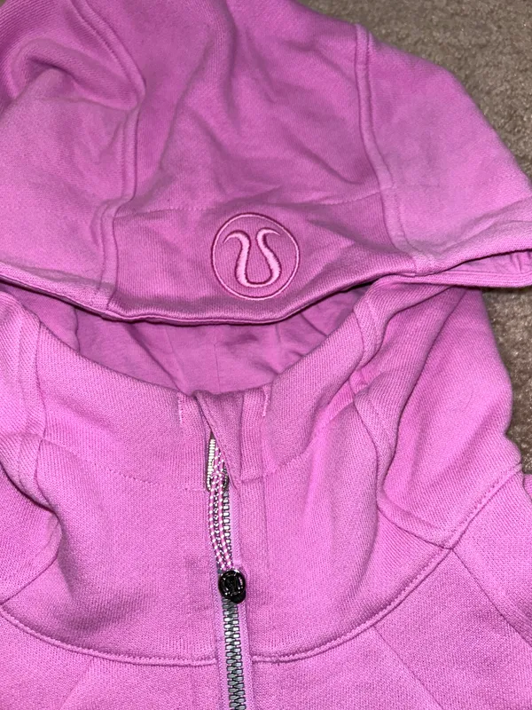 Lululemon Scuba Full-Zip Cropped Hoodie Dahlia Mauve - Image 2