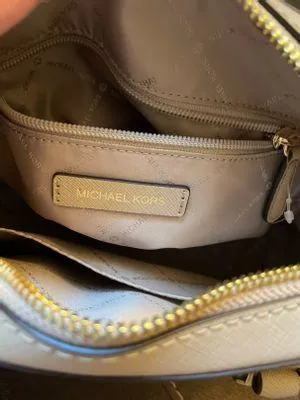 Michael Kors Crossbody - Image 3
