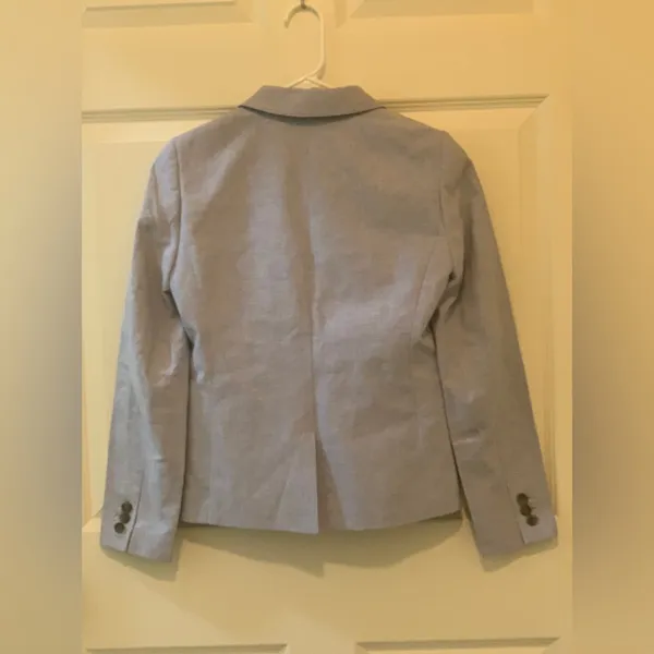 J Crew Women's Light Blue Linen Blend  Buttoned Blazer.   Size-2 - Image 3
