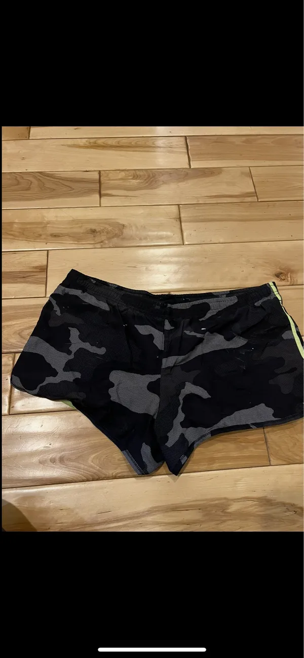 Under Armour Shorts - Image 4