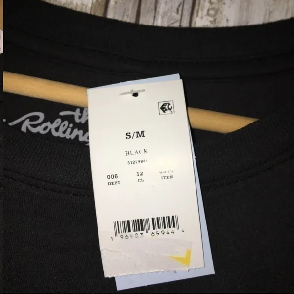 NWT Rolling Stones Clover Tongue Tee •Small/Medium - Image 5