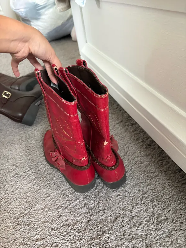 BOC born boots Red Size 6.5 - Image 3