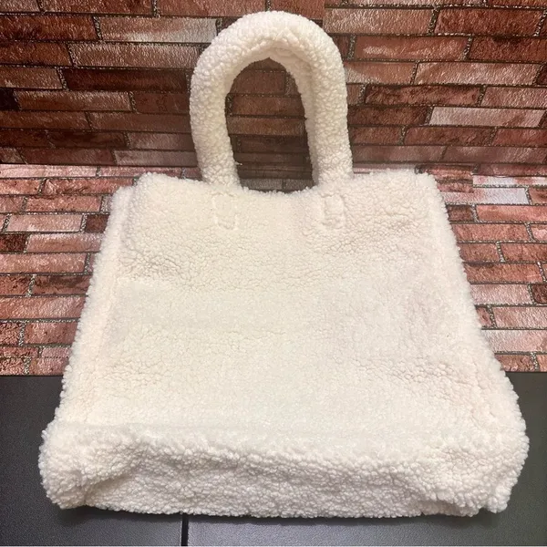 Victorias Secret Ivory VS Logo Sherpa Tote Bag - Image 10
