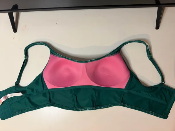 Victoria's Secret PINK Crop Top - Image 3