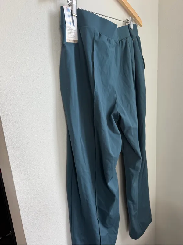 Mondetta Relaxed Straight Pants in Teal - Image 3