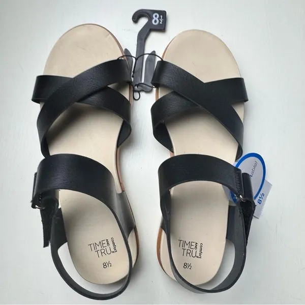 Time and Tru Adjustable Ankle Strap So Comfortable Black Sandals Sz 8.5 NWT - Image 5