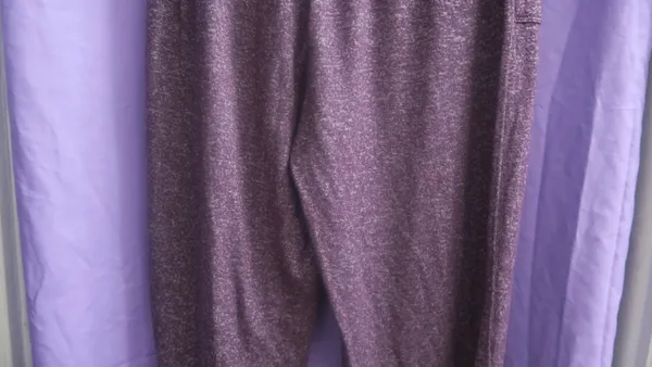 PINK Victoria's Secret loungewear sweat pants with pockets in purple size xs. - Image 10