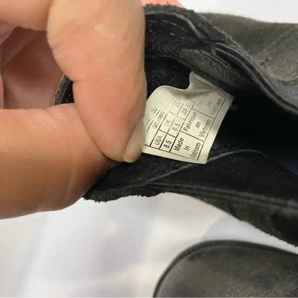 UGG Bonham‎ boots black leather size 8.5 - Image 5