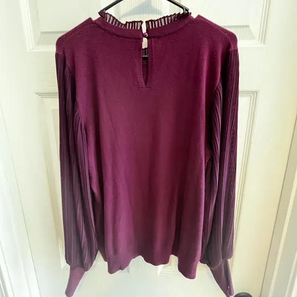 Plum Purple‎ Sweater with Pleated Bishop Sleeves Ruffle Mock Neck Size Medium - Image 9