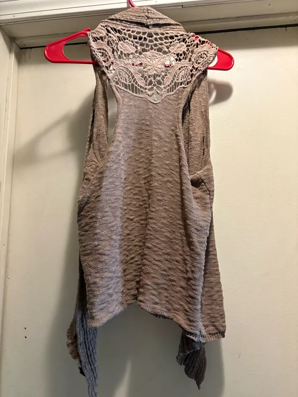 Maurice’s tan crochet lace cotton sweater vest, Medium - Image 2