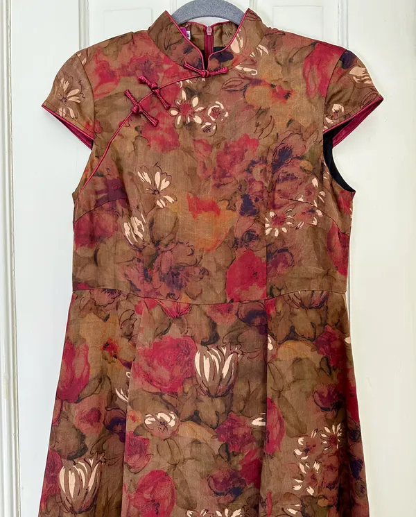 Dark Floral Traditional Qipao / Cheongsam w. Flare Skirt - Image 2