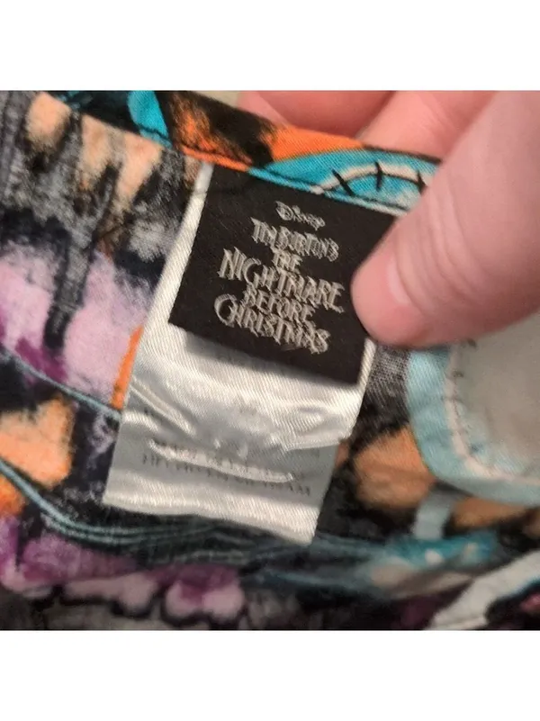 Disney Nightmare Before Christmas Scrub Top Size Medium - Image 3