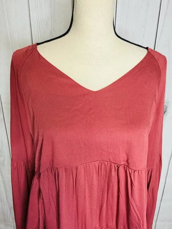 Andree By Unit Peplum Tunic Blouse Top Dark Dusty Pink Sz Large V-Neck NWT - Image 2