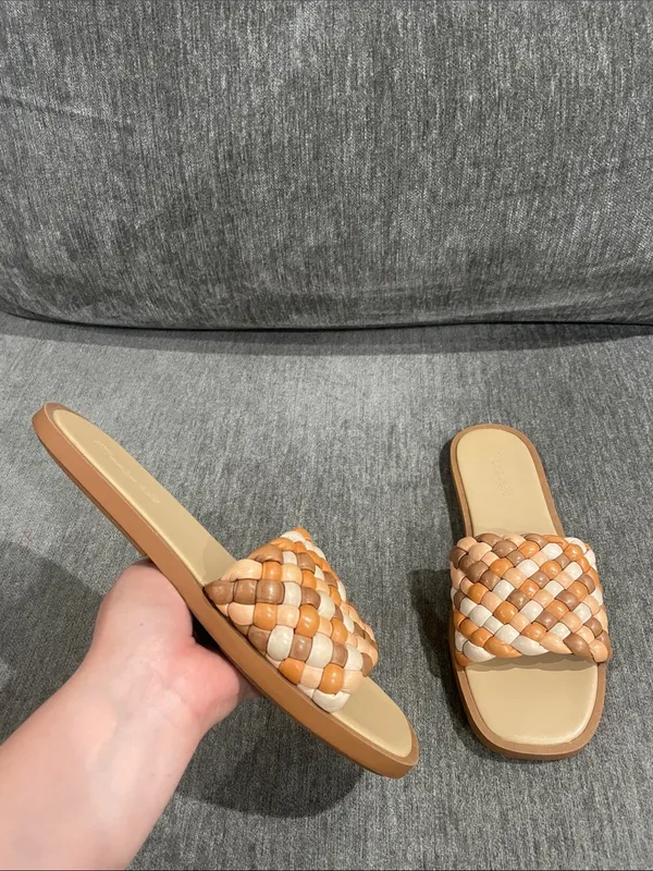 The Suzi Slide Sandal in Multi Woven Leather Size 9 - Image 5
