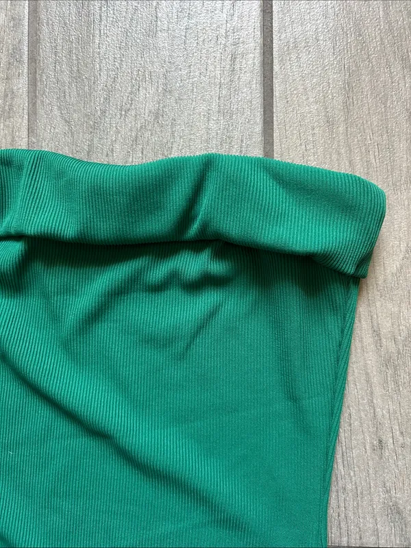 Strapless Emerald Green Midi Dress - Image 3