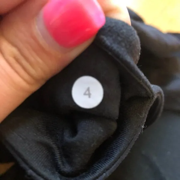 Lululemon black crop leggings size 4 - Image 3