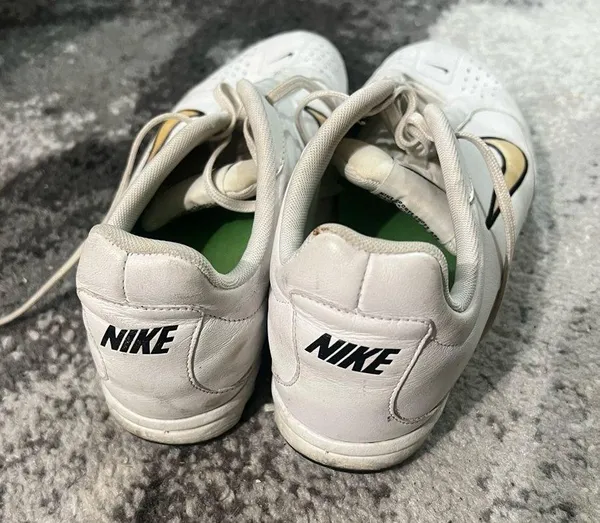 Nike Sneaker - Image 7