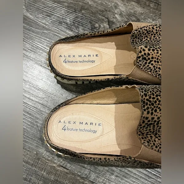 FINAL PRICE ALEX MARIE 4 Feature Technology Slip On Shoes - Image 5