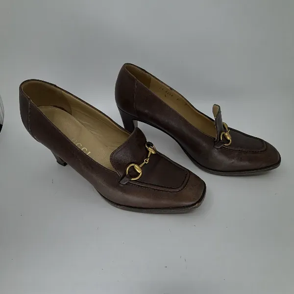 Gucci Horsebit Brown Leather 8B Pump - Image 2