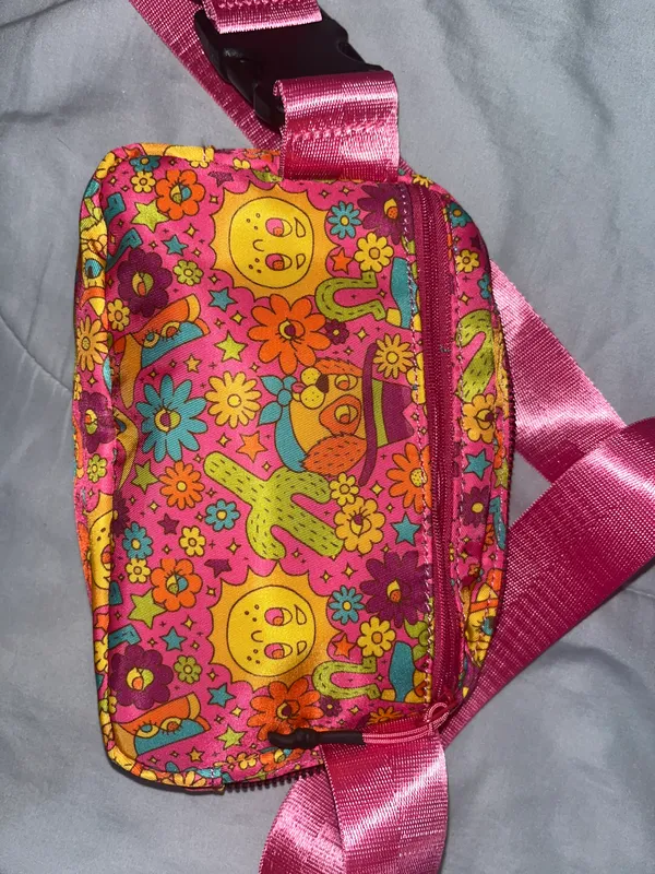 Pink Crossbody/Fannypack bag - Image 6