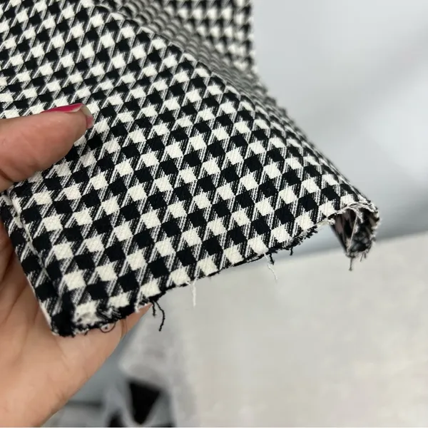 Old Navy 8 high rise pixie checkers pants black white FLAWED - Image 14