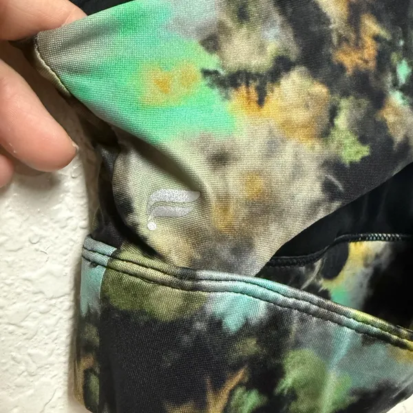 FABLETICS Tie-Dye Trip No-Bounce Sports Bra Size Large - Image 5