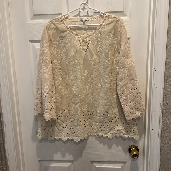 John Mark Cream Eyelet Embroidered Velvet Tunic Top Bell Sleeve Scalloped‎ Hem L - Image 2