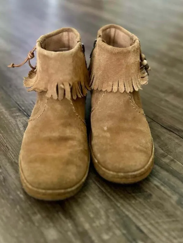 UGG Fringe Suede Ankle Boots Size 6 Women’s - Image 7
