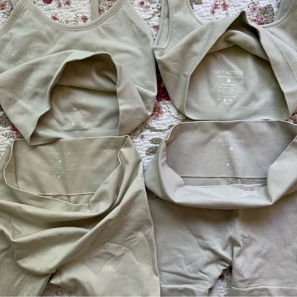 Set Active 4 piece Sculptflex Bundle in Oat Milk - Image 2