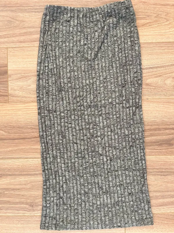 SHEIN Charcoal Gray Soft Ribbed Knit Maxi Skirt Size M - Image 3