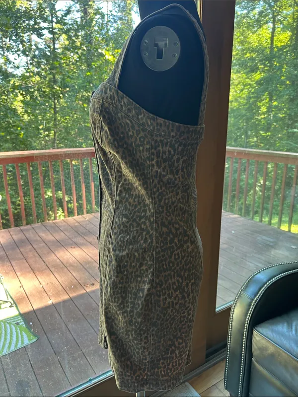 Jessica Simpson Leopard-Print Button-Front Mini Dress in Brown - Image 4