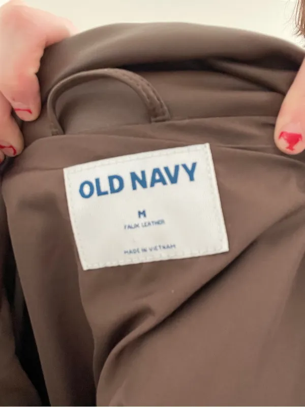 Old Navy Chocolate Brown Faux Leather Puffer Jacket - Image 6
