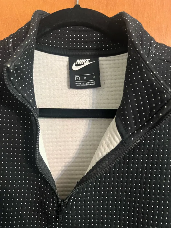 Nike Cropped Sweatshirt - Image 3