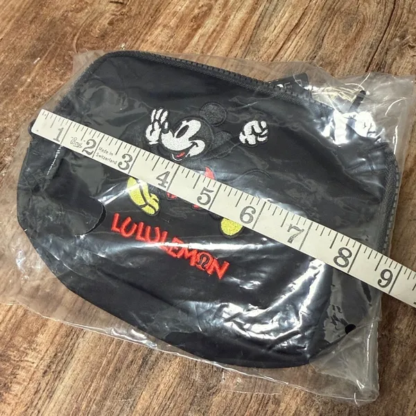 Lululemon x Disney Everywhere beltbag, NWT Limited Edition - Image 11