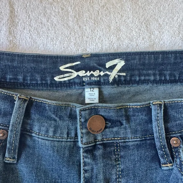 Seven7 women’s Deep Indigo Skinny Jeans - Image 5
