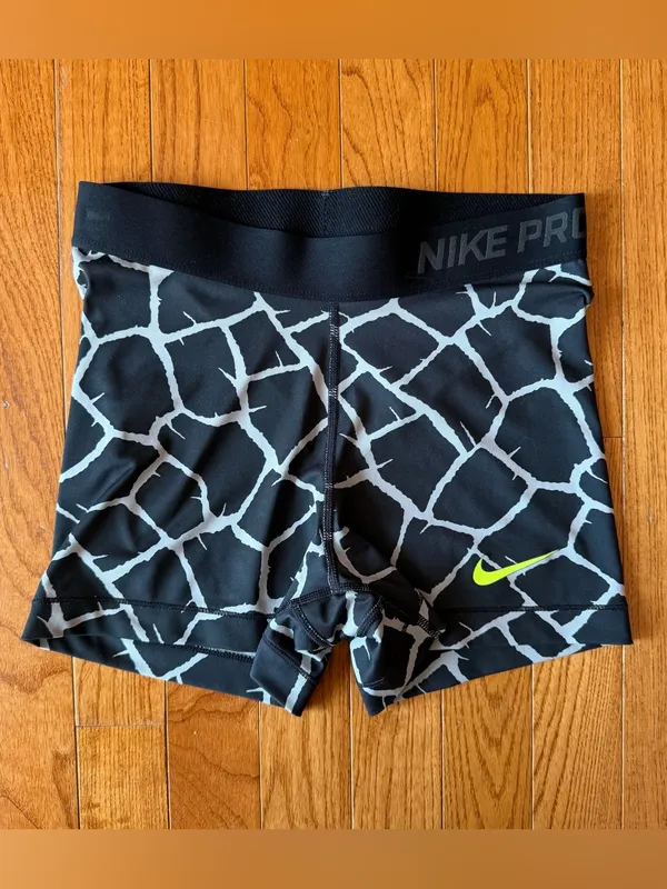 Nike Pro Compression Shorts Black White Giraffe Print Volt Swoosh Spandex Medium - Image 9