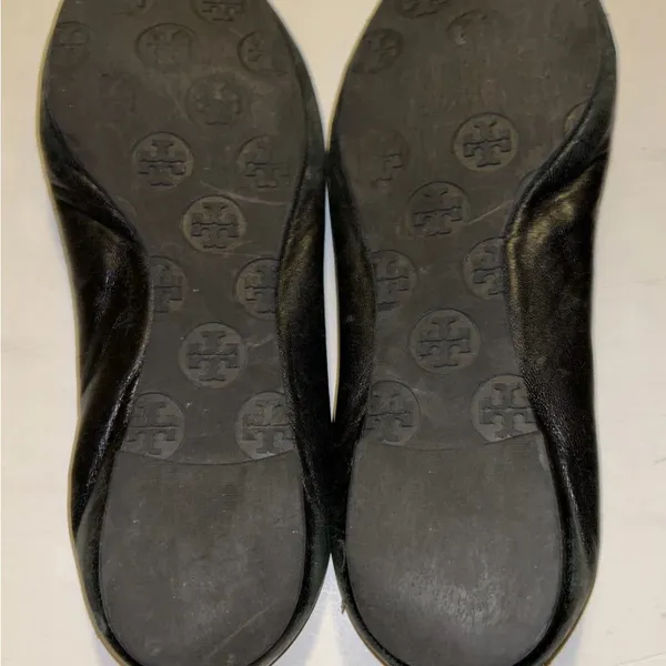 Tory Burch black ballet flat slippers 6.5 - Image 4