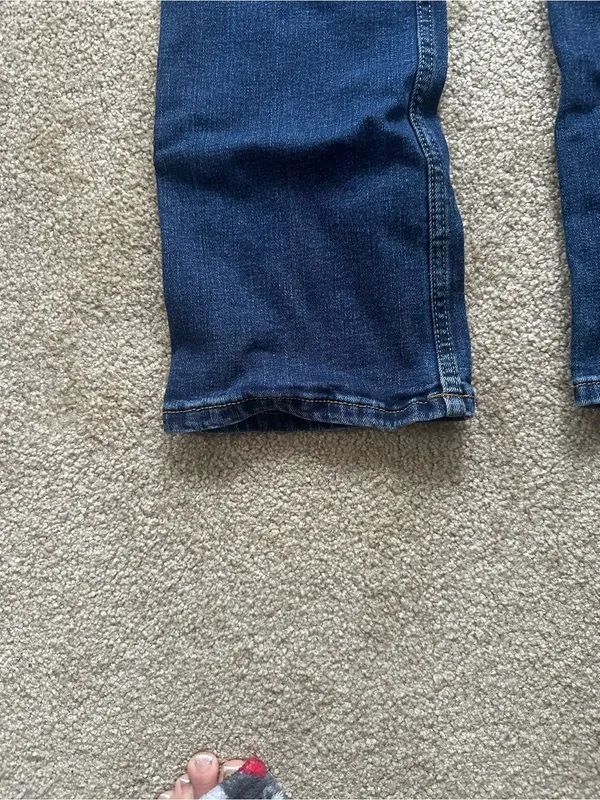 Wrangler Women’s Boot Cut Jeans in Dark Blue Denim - Image 5