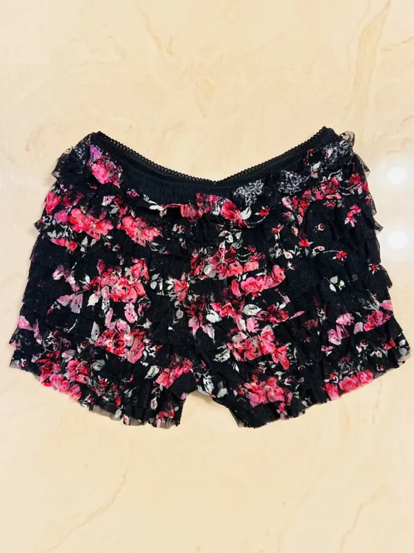 FREE PEOPLE Feeling For Lace Black Pink Floral Shorts Ruffles Girly Size Medium - Image 4